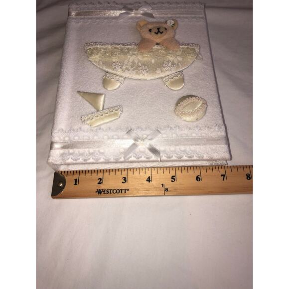 Baby Memory Book Photo Album Fabric Bear Ribbon Lace White Cream Applique 9"x7" - Picture 5 of 6